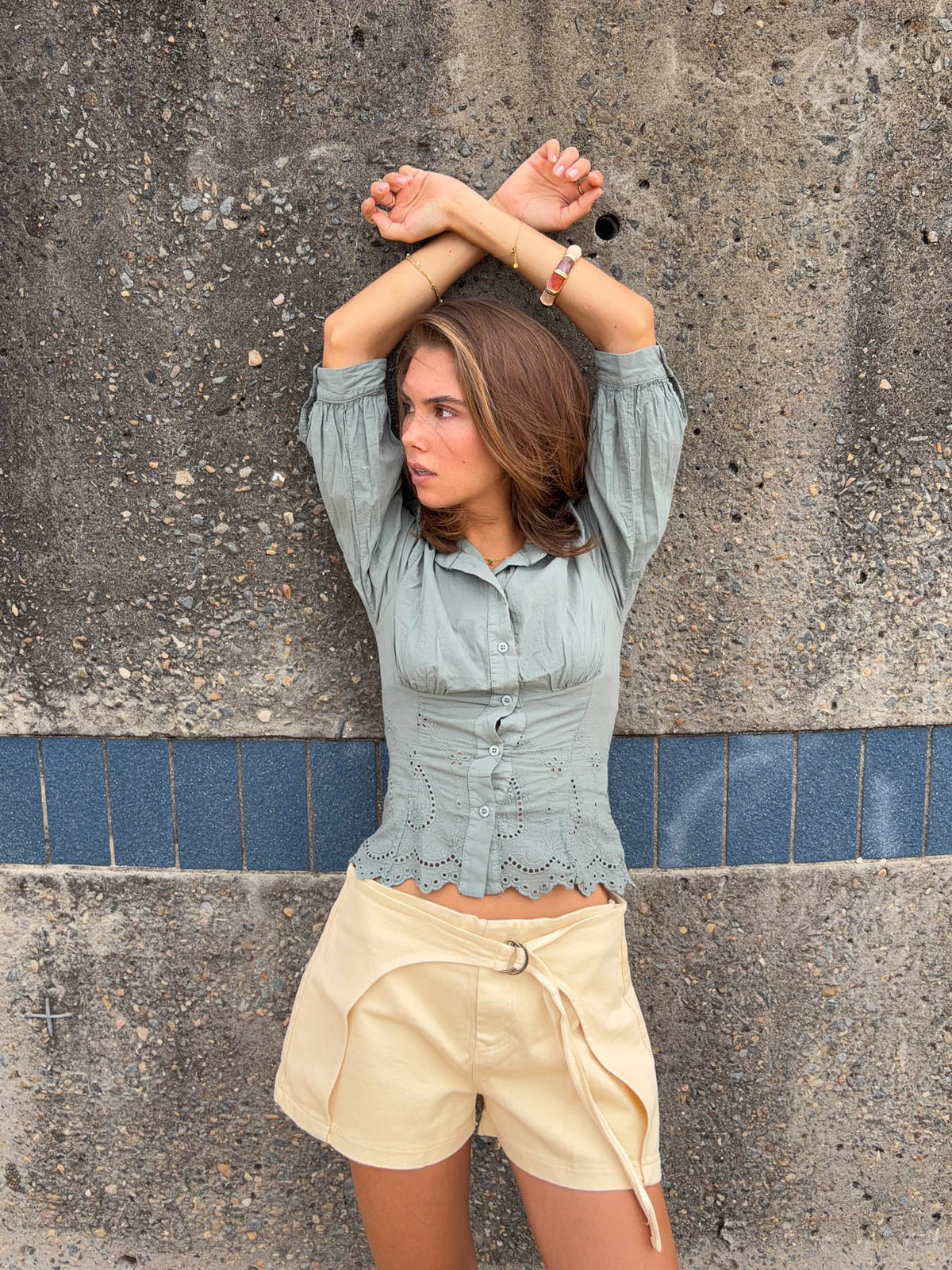 Smilly tailored shirt with embroidery – Khaki