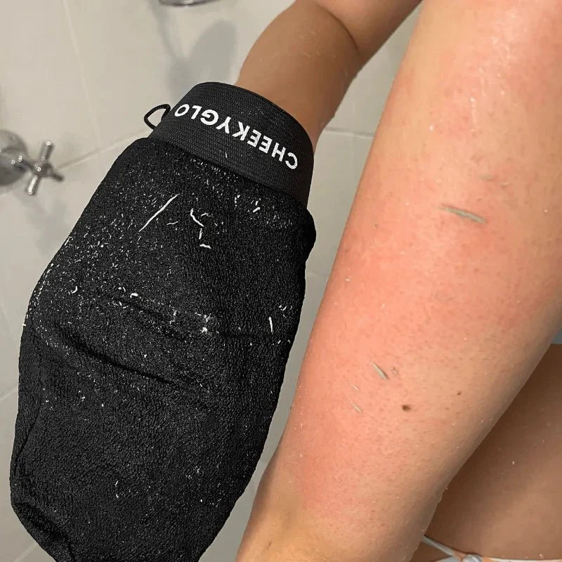 CheekyGlo Exfoliating Glove